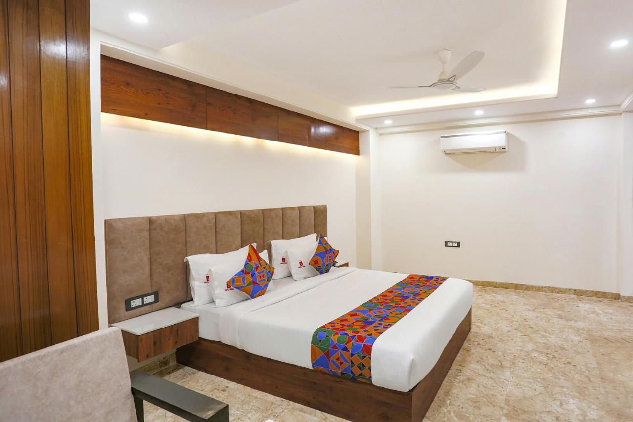 Fabhotel Golf Inn Golf Course Road Gurgaon Esterno foto