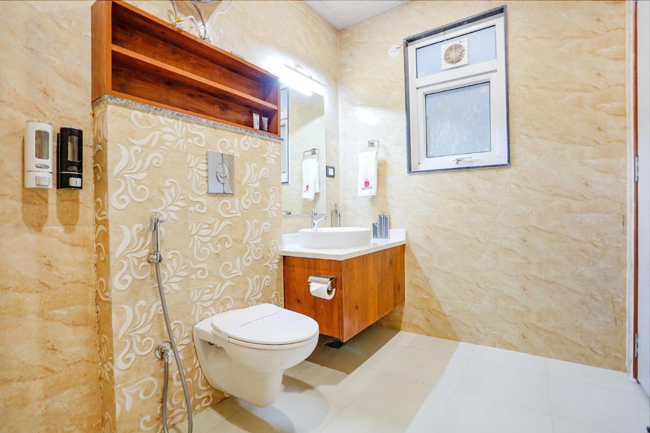 Fabhotel Golf Inn Golf Course Road Gurgaon Esterno foto