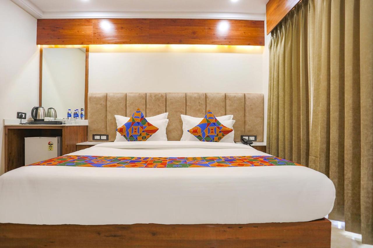 Fabhotel Golf Inn Golf Course Road Gurgaon Esterno foto